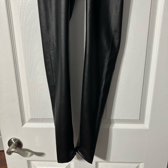Offline by Aerie Real Luxe Faux Leather Leggings - Picture 3 of 11